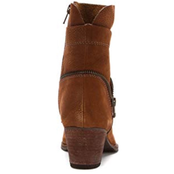 Vintage Cognac Distressed Leather Kitten Heel Boot - Picture 8 of 8